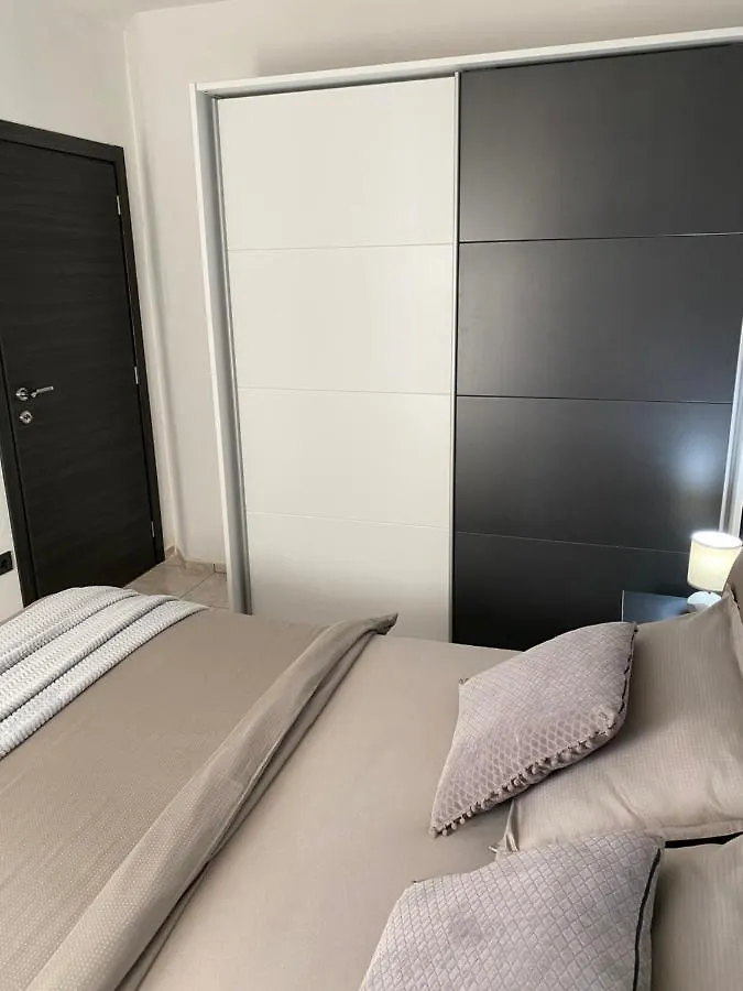 Apartments Primo - プーラ